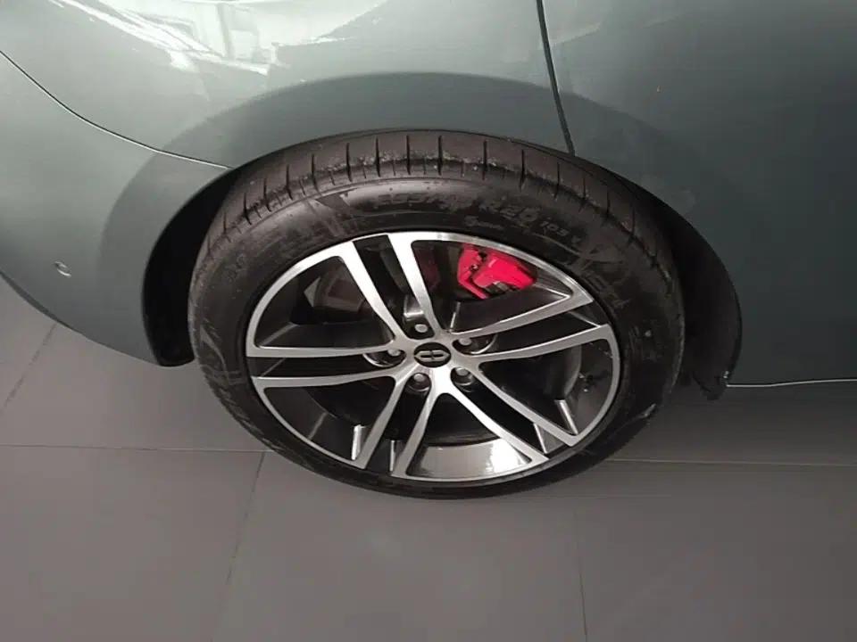 Hima AITO M5 2023 Extended-Range Four-Wheel Drive Intelligent Driving Version — миниатюра 4