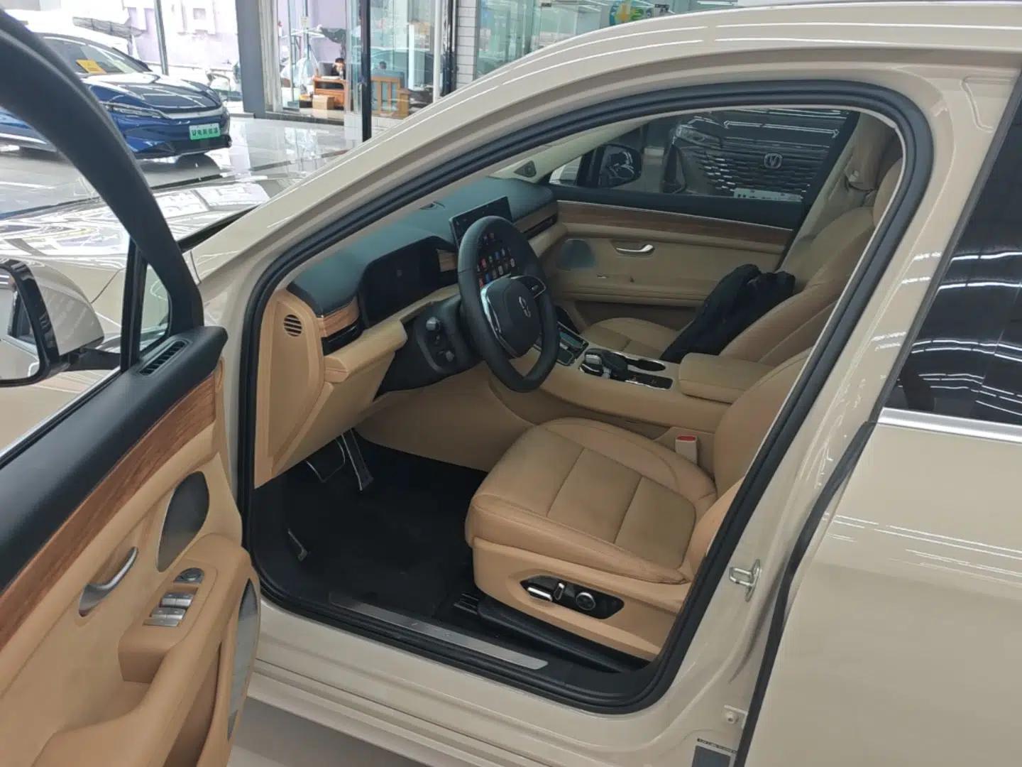 Hima AITO M5 2022 Pure Electric Rear-Drive Standard Edition — миниатюра 18
