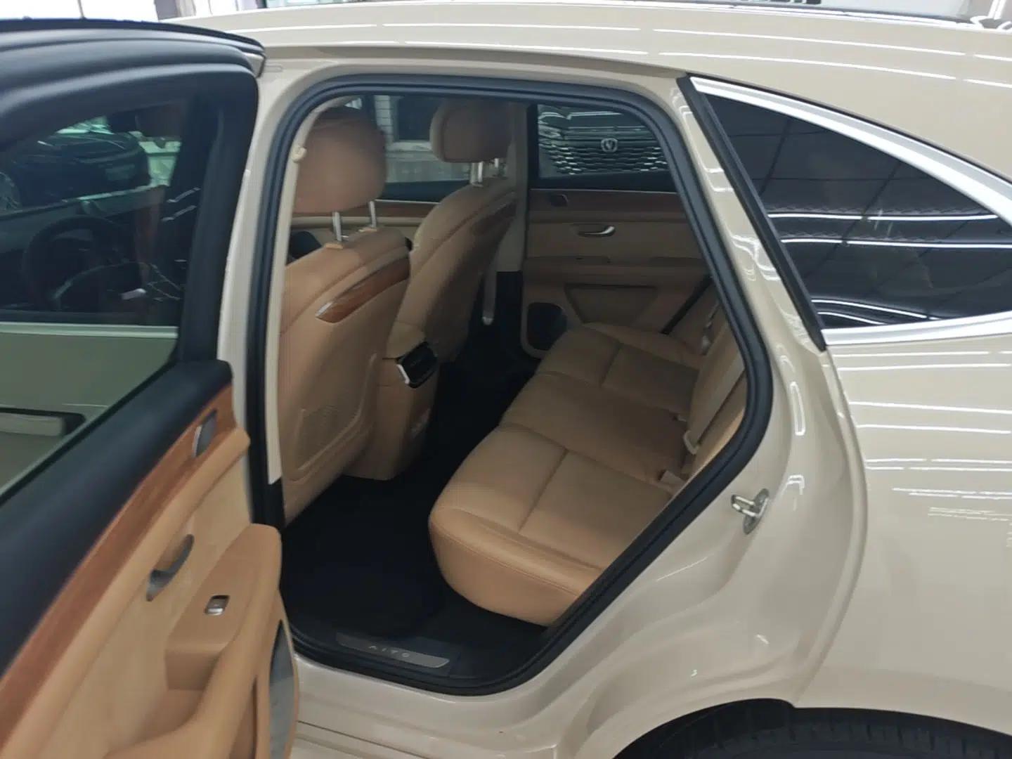 Hima AITO M5 2022 Pure Electric Rear-Drive Standard Edition — миниатюра 20