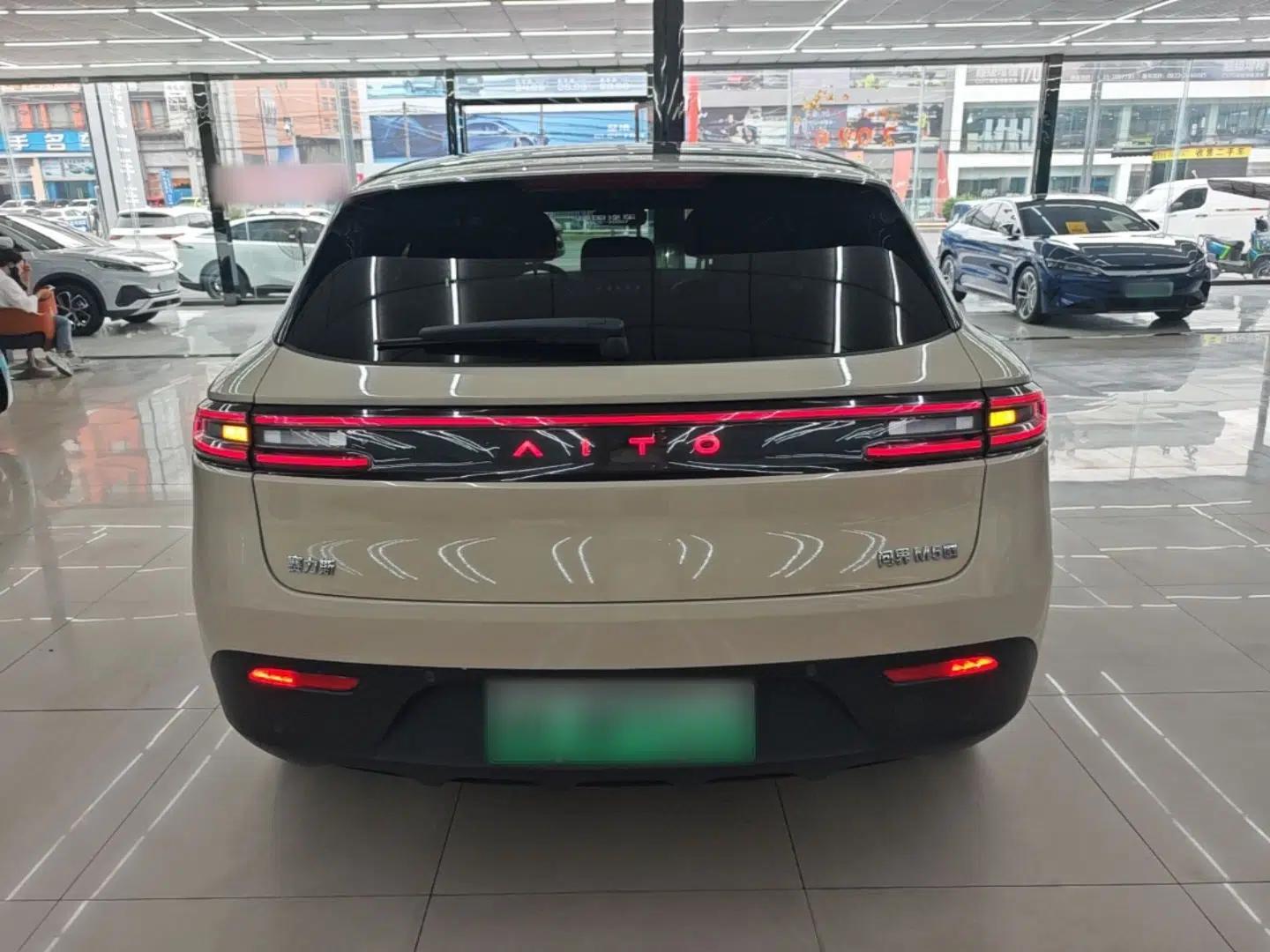Hima AITO M5 2022 Pure Electric Rear-Drive Standard Edition — миниатюра 5