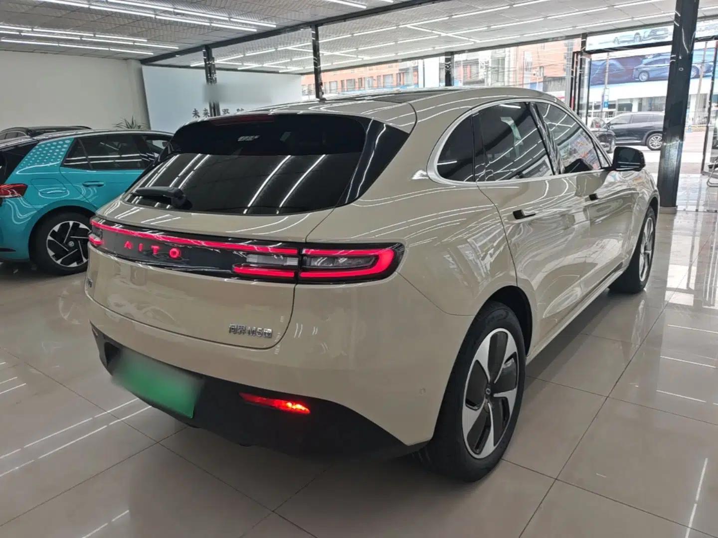 Hima AITO M5 2022 Pure Electric Rear-Drive Standard Edition — миниатюра 6
