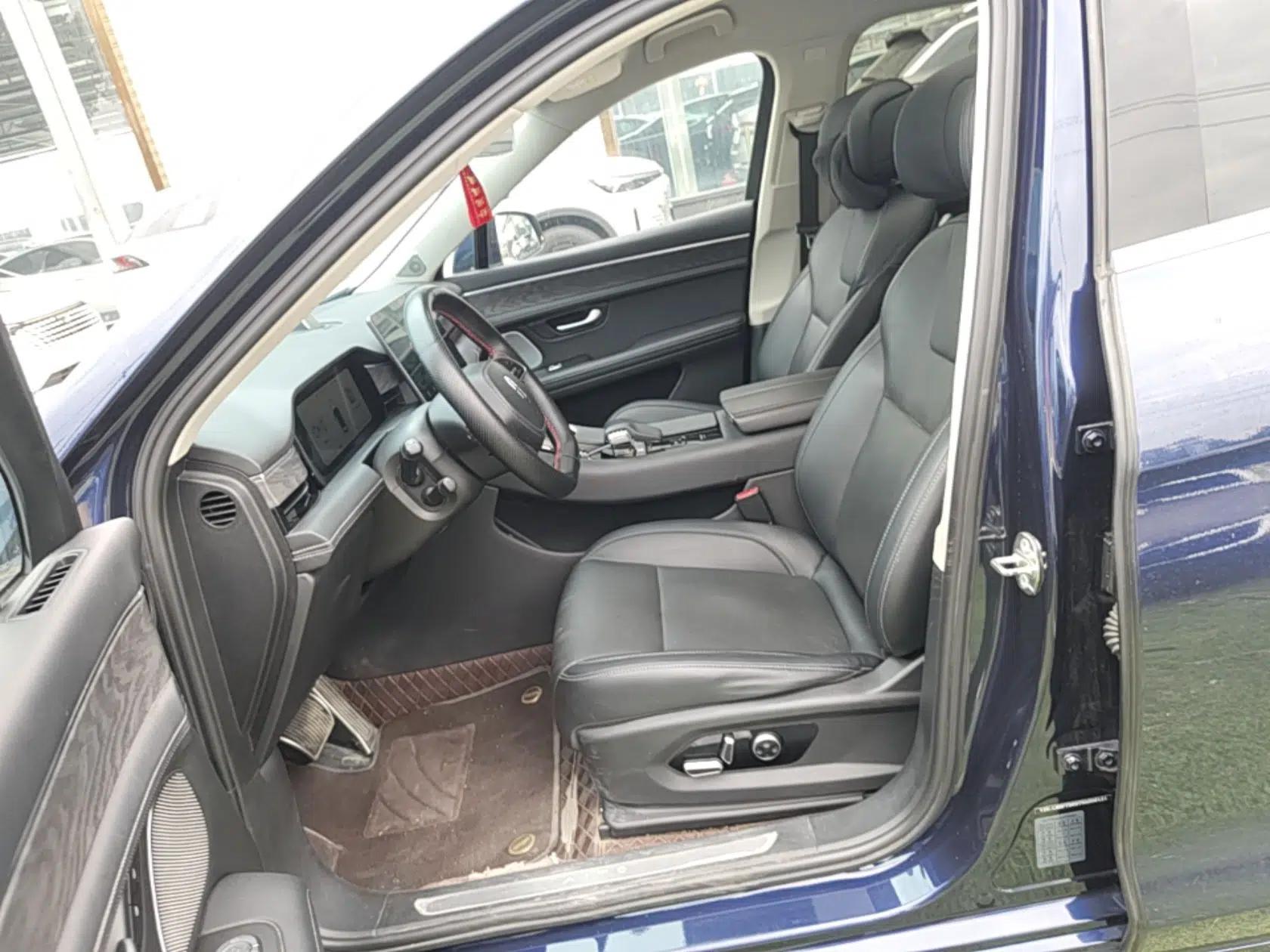 Hima AITO M5 2022 Extended-Range Four-Wheel Drive Performance Version — миниатюра 18