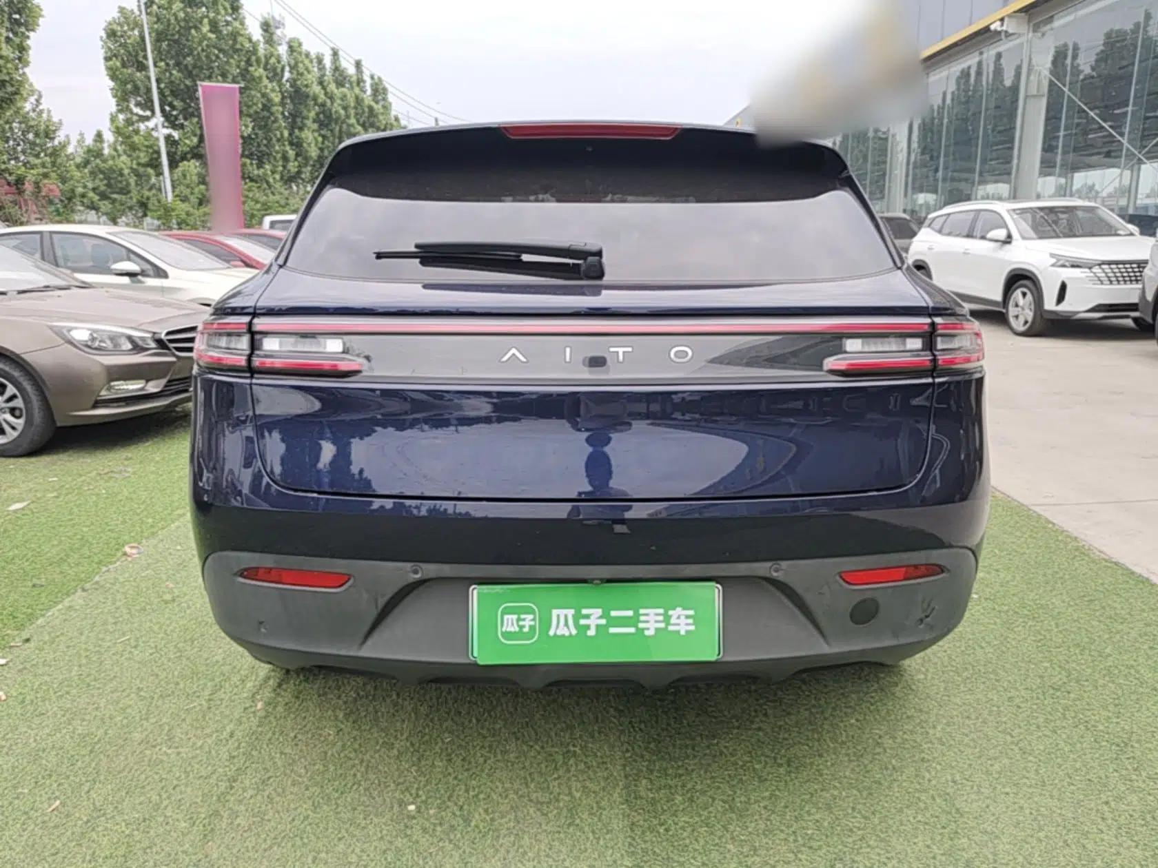 Hima AITO M5 2022 Extended-Range Four-Wheel Drive Performance Version — миниатюра 5