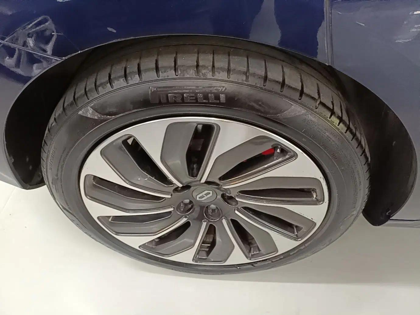Hima AITO M5 2022 Range-Extended Rear-Drive Standard Version — миниатюра 10