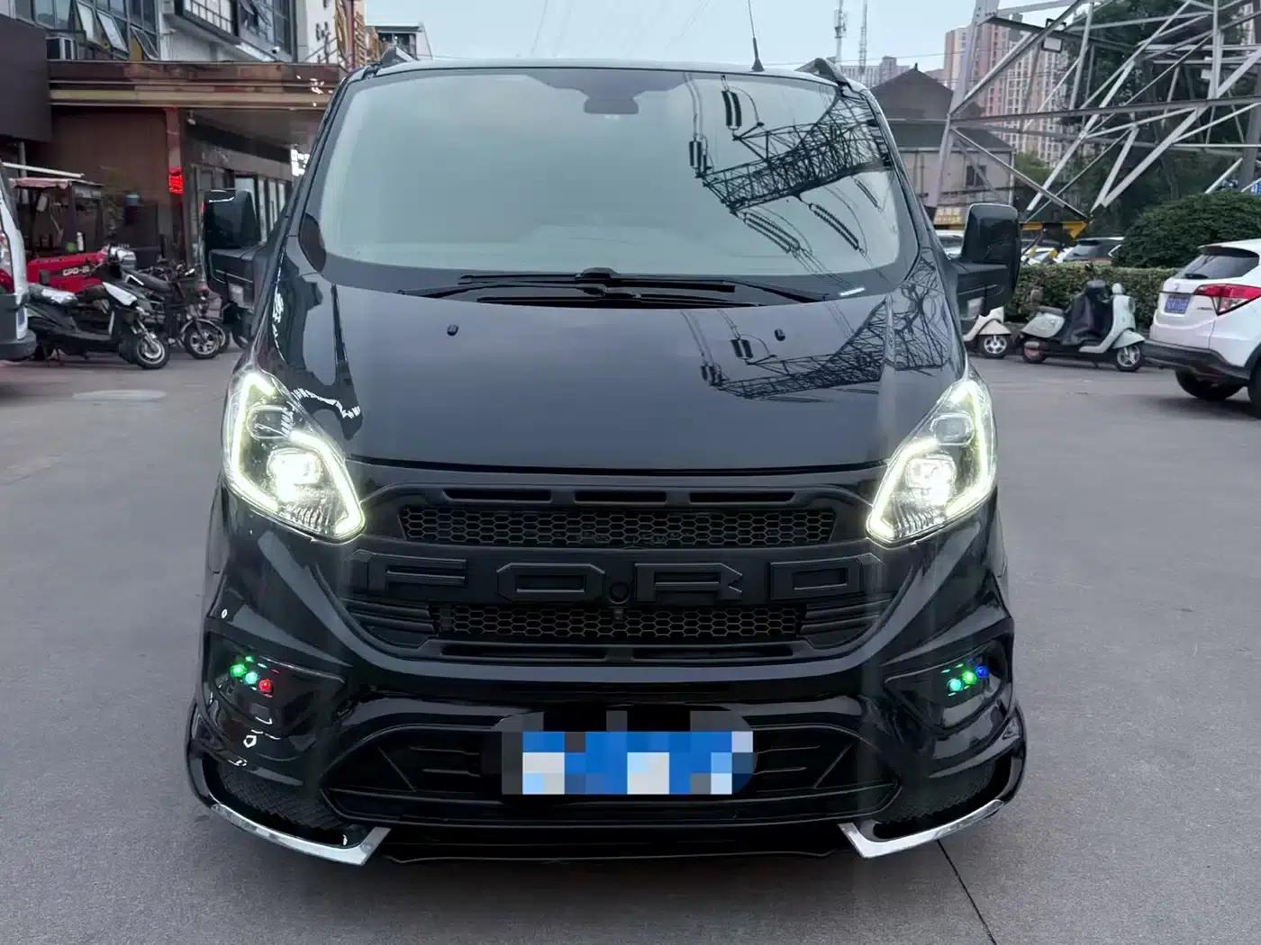 Tourneo 2023 2.0T Automatic Premium Edition — миниатюра 1