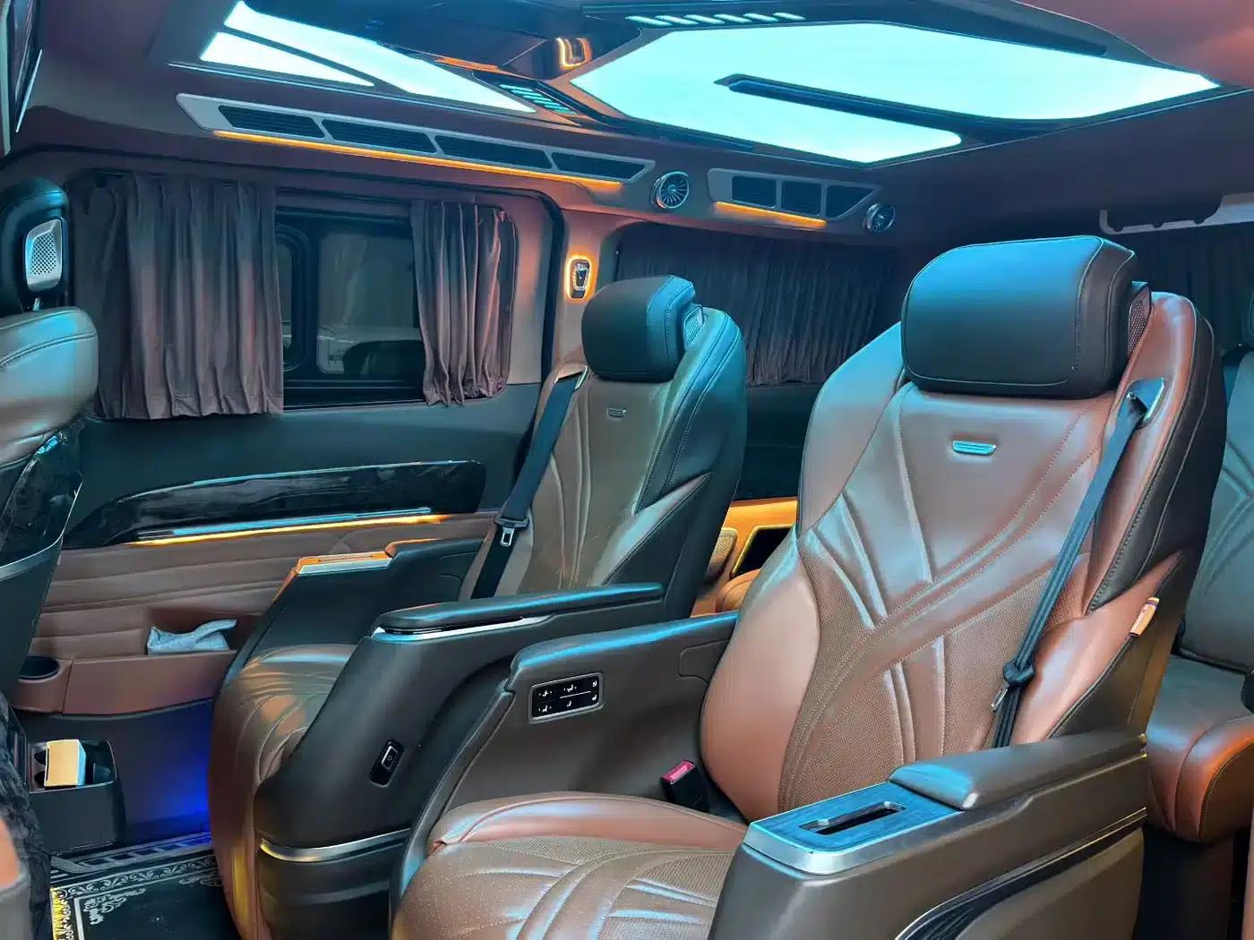 Tourneo 2023 2.0T Automatic Premium Edition — миниатюра 6