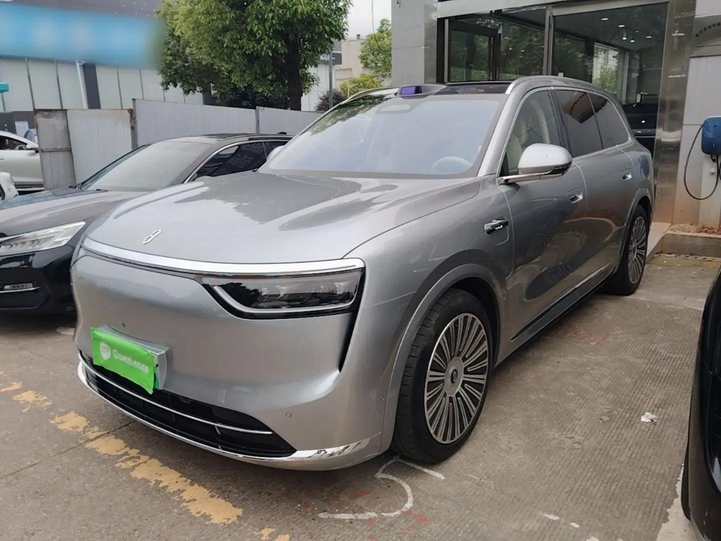 Hima AITO M8 2025 Extended-Range Ultra Version 53.4 kWh 6-Seater Edition — миниатюра 1