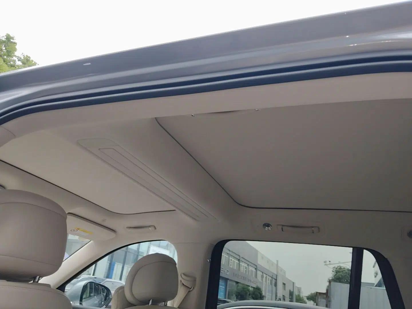 Hima AITO M8 2025 Extended-Range Ultra Version 53.4 kWh 6-Seater Edition — миниатюра 20