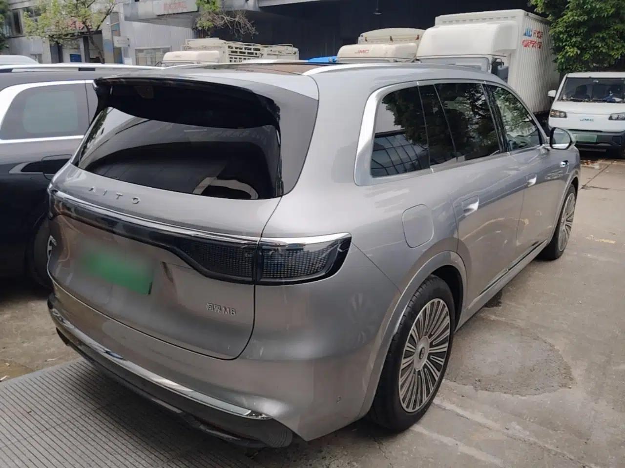 Hima AITO M8 2025 Extended-Range Ultra Version 53.4 kWh 6-Seater Edition — миниатюра 4