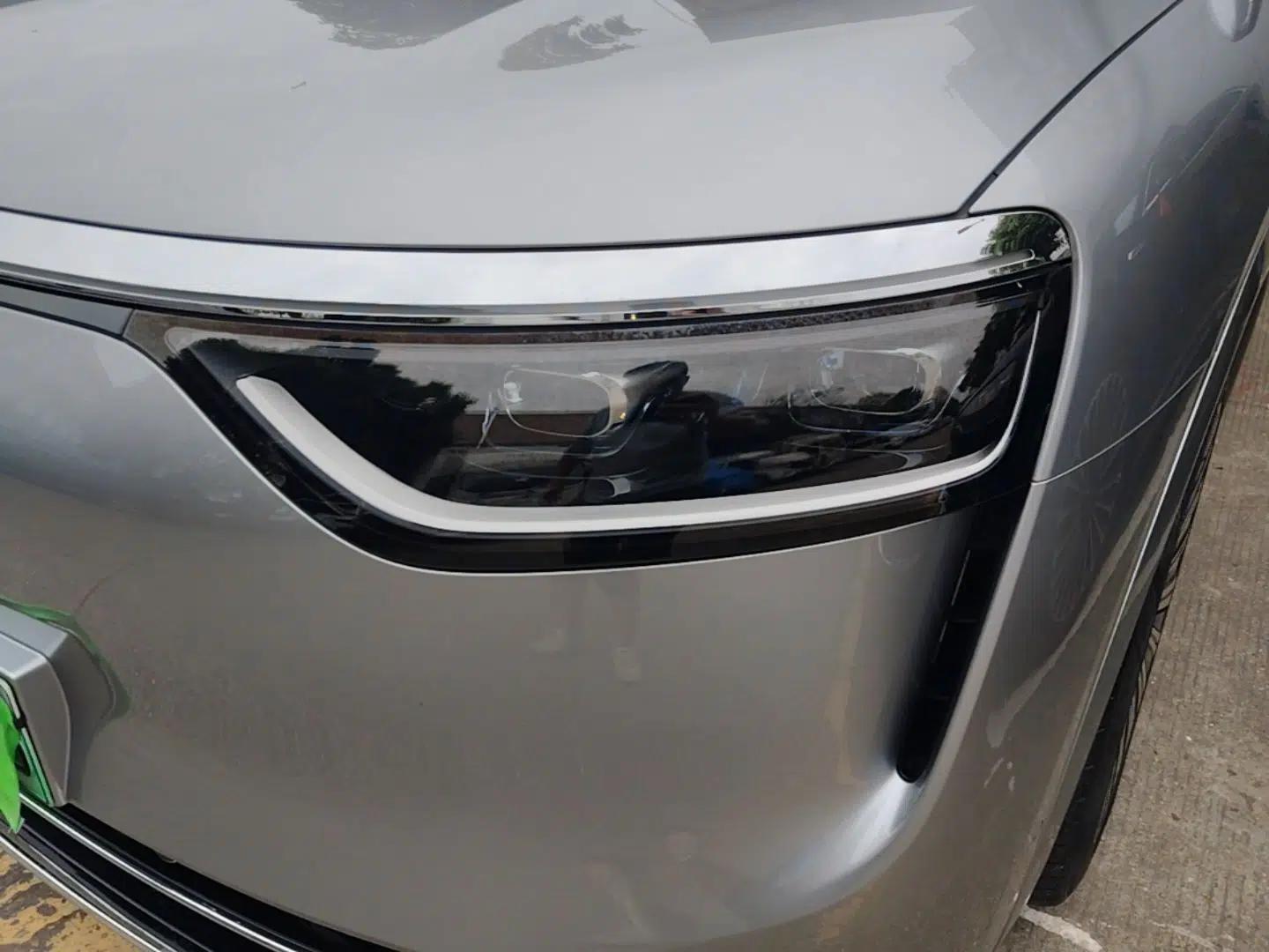 Hima AITO M8 2025 Extended-Range Ultra Version 53.4 kWh 6-Seater Edition — миниатюра 5