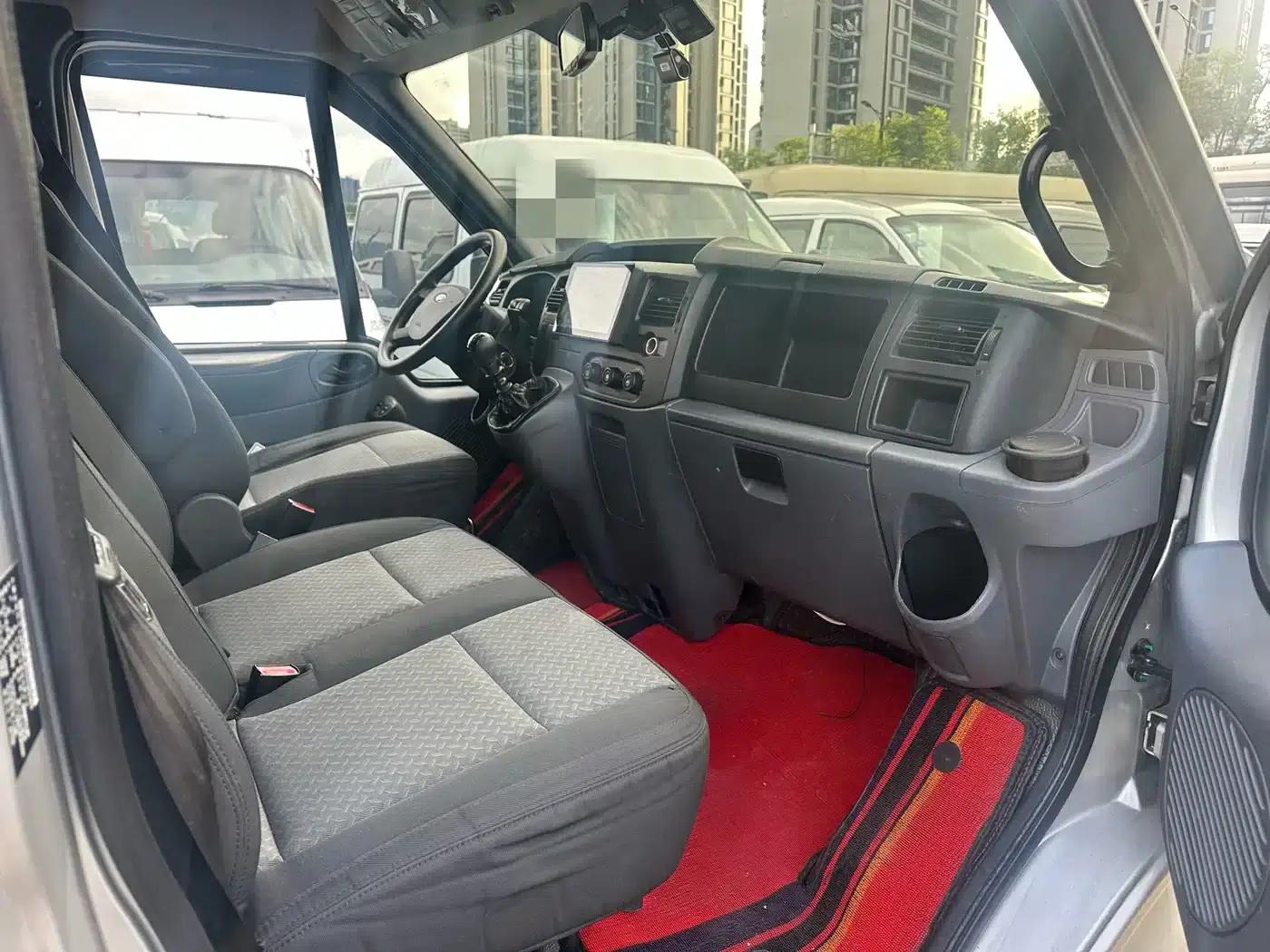 New Generation Ford Transit 2016 Model 2.2T Long Wheelbase 6/7 Seat Mid-Roof Multi-Purpose Vehicle — миниатюра 6