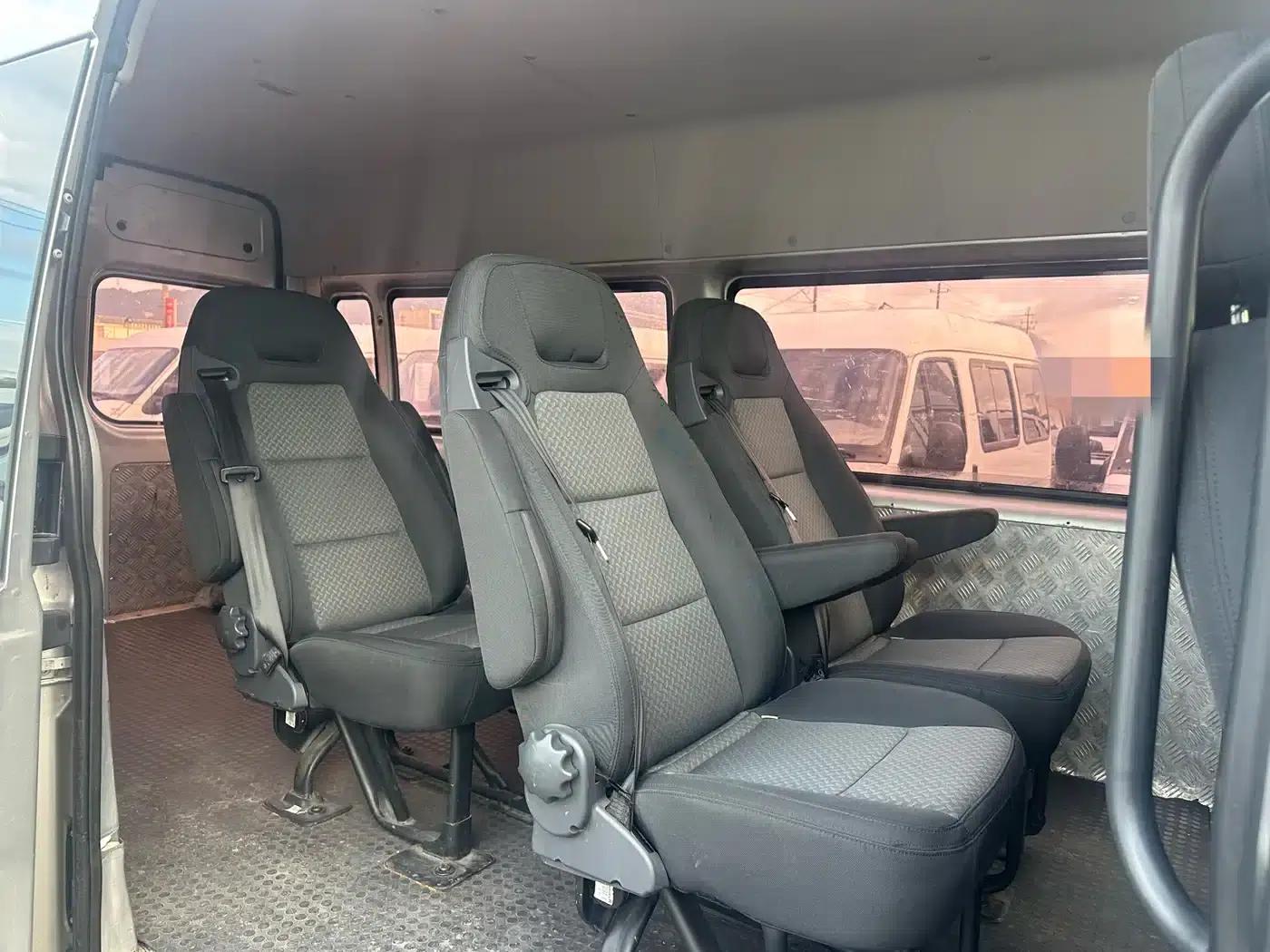 New Generation Ford Transit 2016 Model 2.2T Long Wheelbase 6/7 Seat Mid-Roof Multi-Purpose Vehicle — миниатюра 7