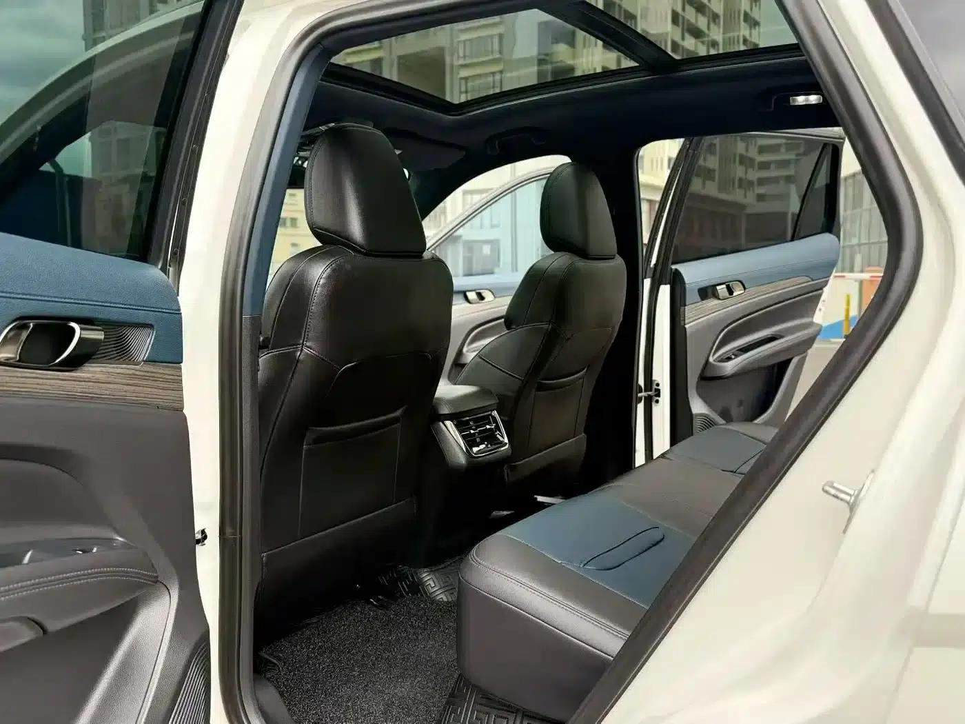 2022 EcoBoost 170 Platinum Edition — миниатюра 5
