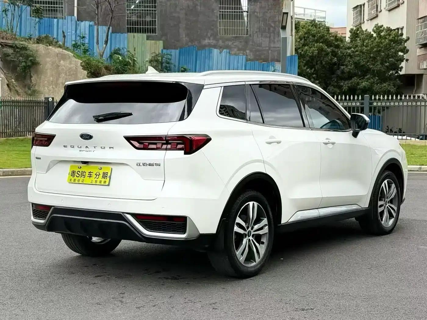 2022 EcoBoost 170 Platinum Edition — миниатюра 9