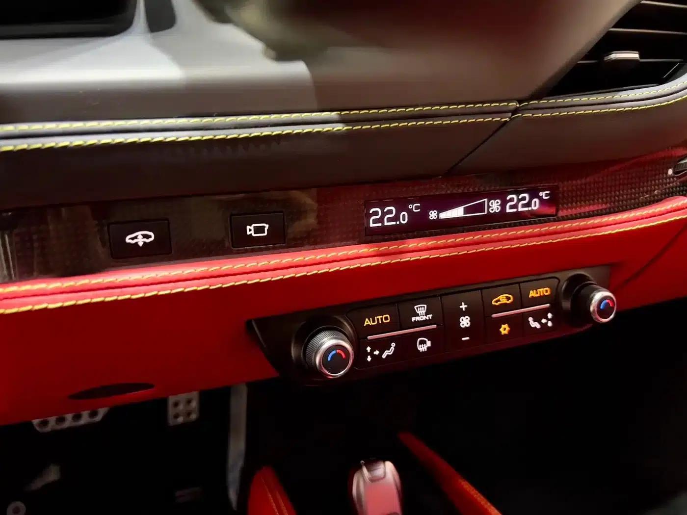 Ferrari F8 2019 Tributo 3.9T V8 — миниатюра 13