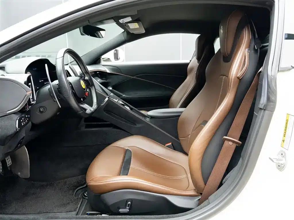 Roma 2020 3.9T V8 — миниатюра 11