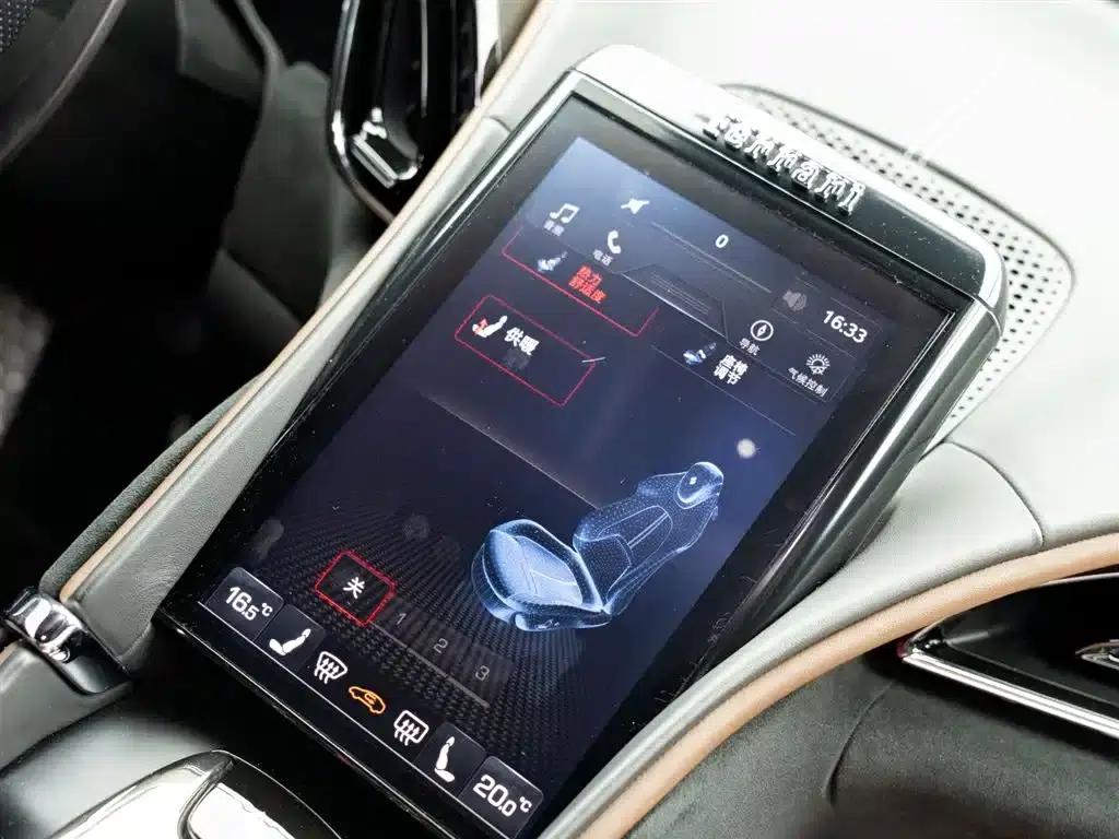 Roma 2020 3.9T V8 — миниатюра 20