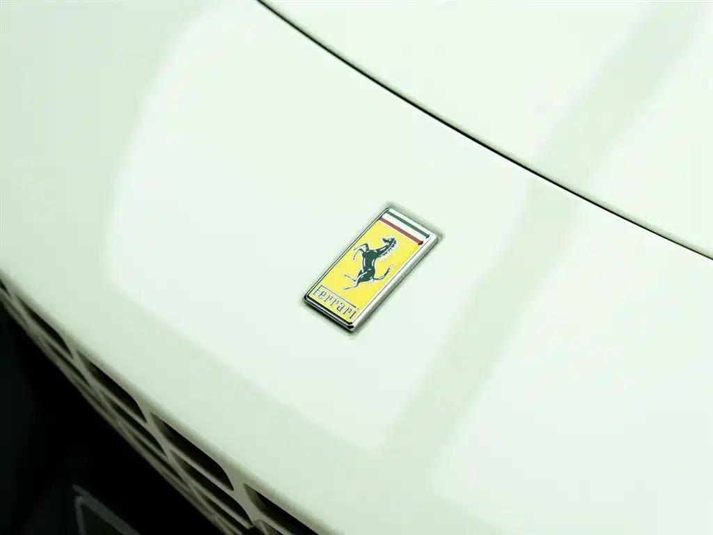 Roma 2020 3.9T V8 — миниатюра 5