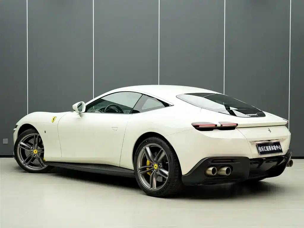 Roma 2020 3.9T V8 — миниатюра 6