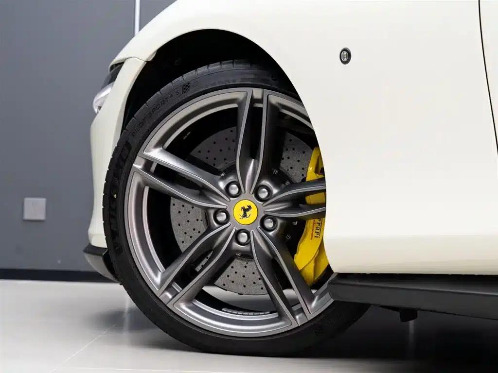Roma 2020 3.9T V8 — миниатюра 7