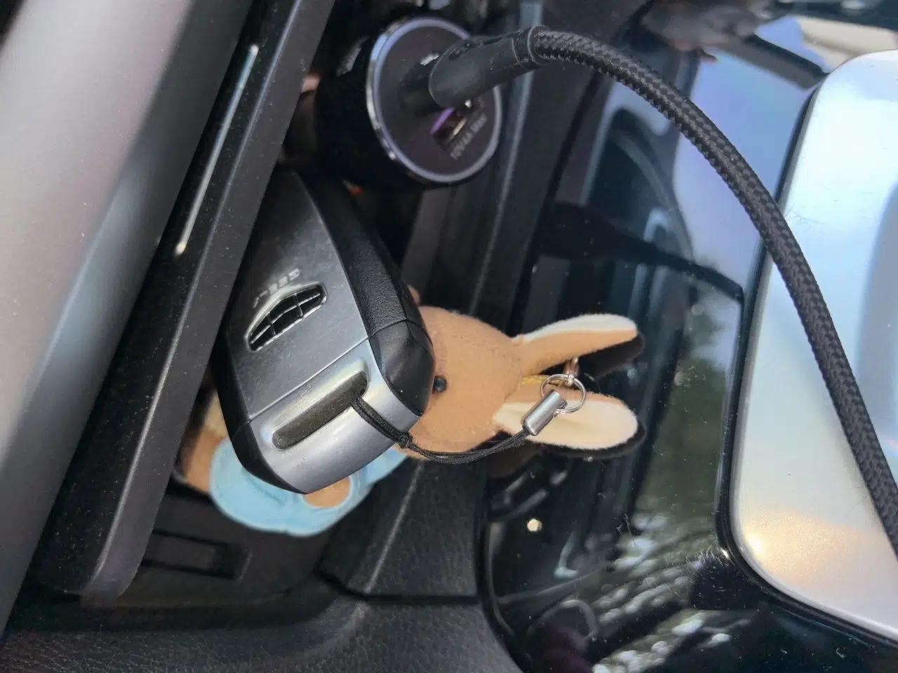 Geely Auto Emgrand New Energy 2017 EV300 Prestige Model — миниатюра 9