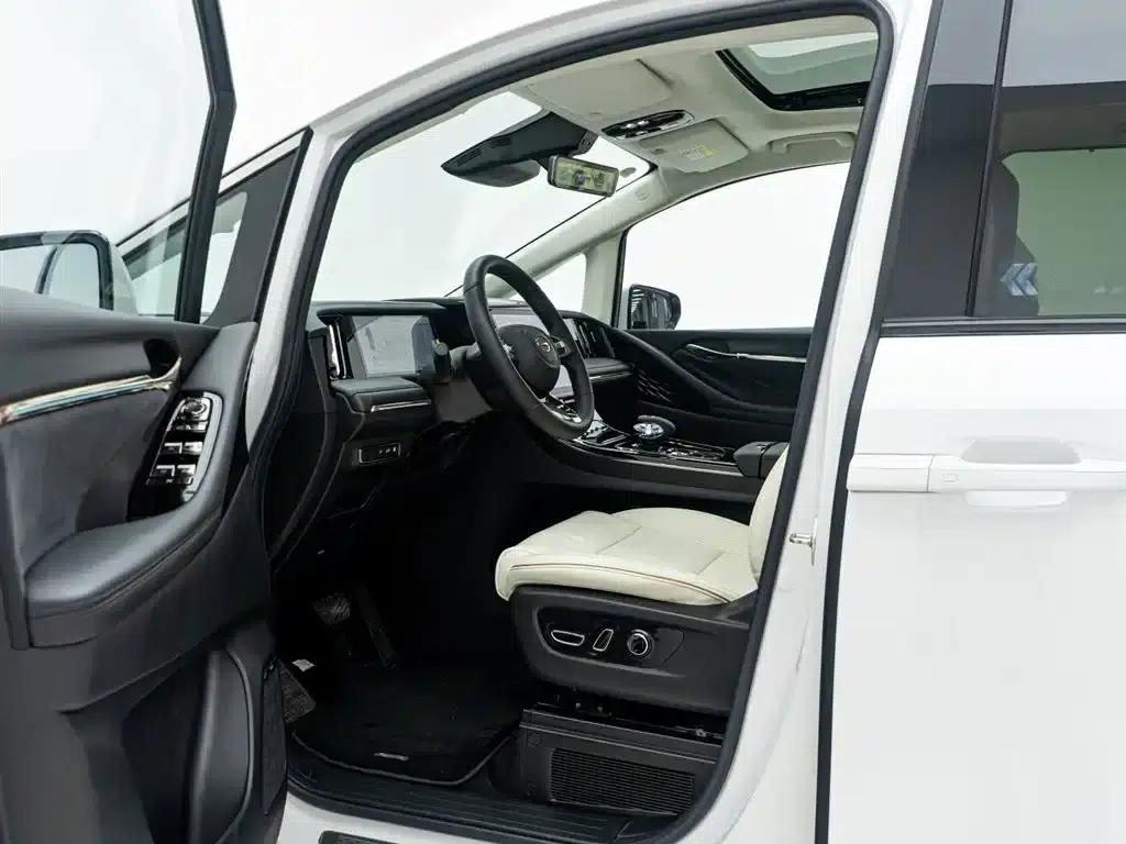 Trumpchi E9 2023 E9 MAX — миниатюра 18