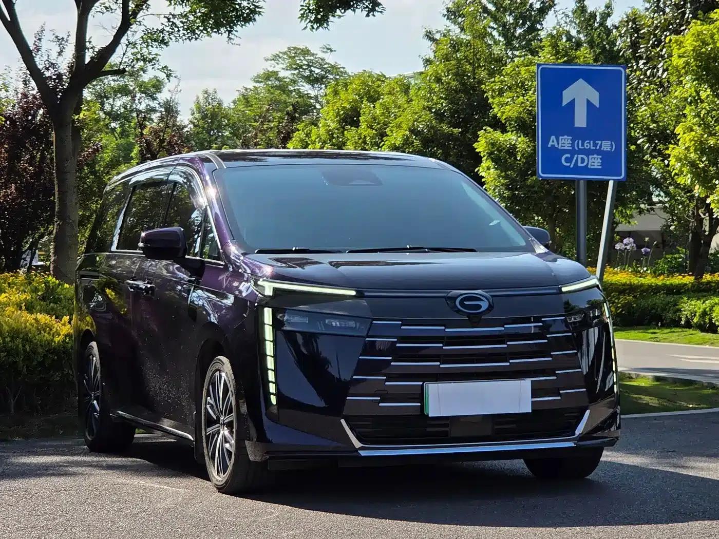Trumpchi E8 PHEV 2024 Model 150km New Year Edition — миниатюра 3