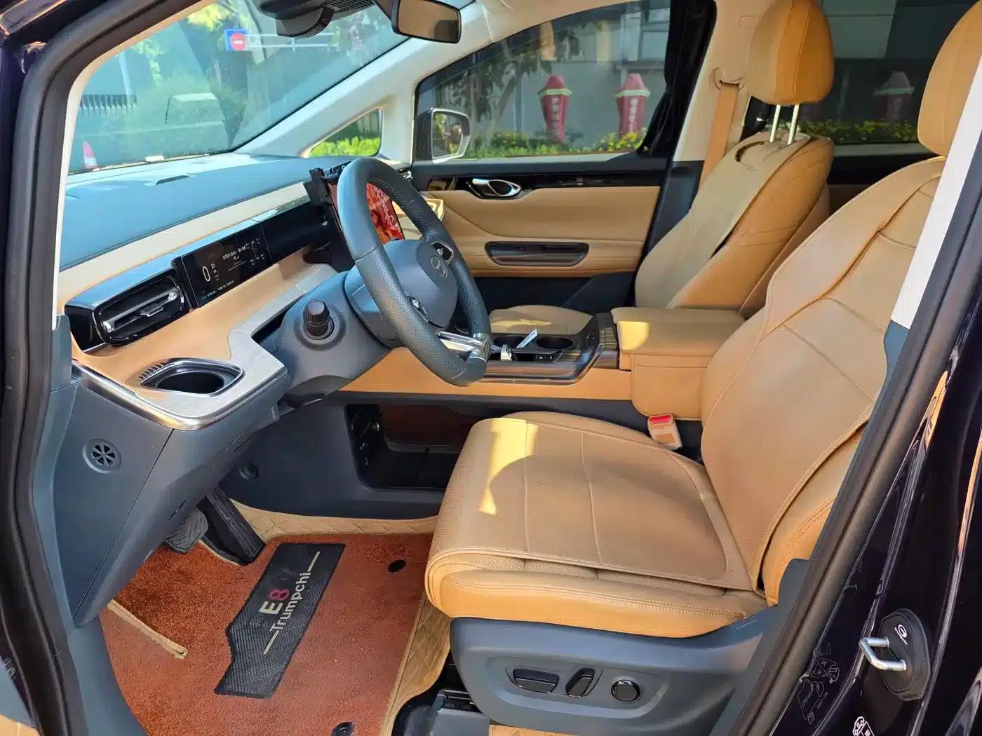 Trumpchi E8 PHEV 2024 Model 150km New Year Edition — миниатюра 7