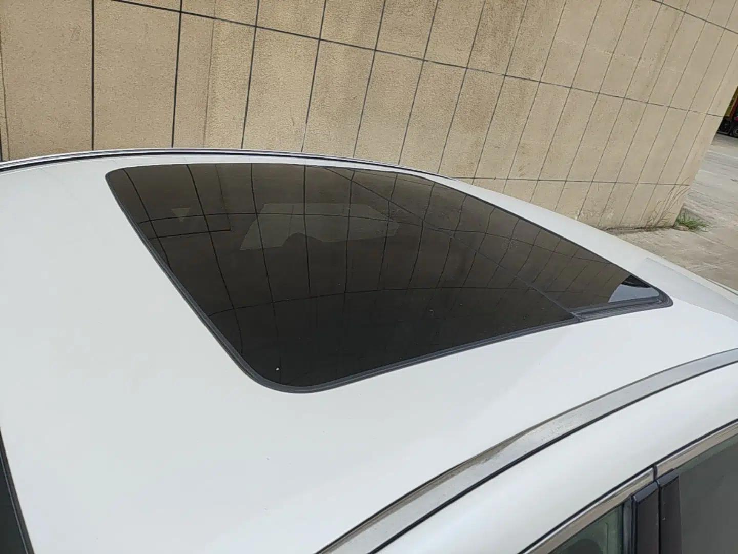 Geely Auto Emgrand GT New Energy 2018 1.5T PHEV Yaoxiang Edition — миниатюра 11
