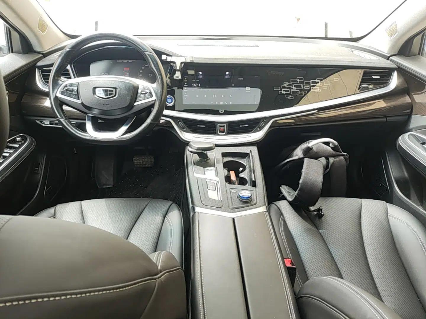 Geely Auto Emgrand GT New Energy 2018 1.5T PHEV Yaoxiang Edition — миниатюра 13