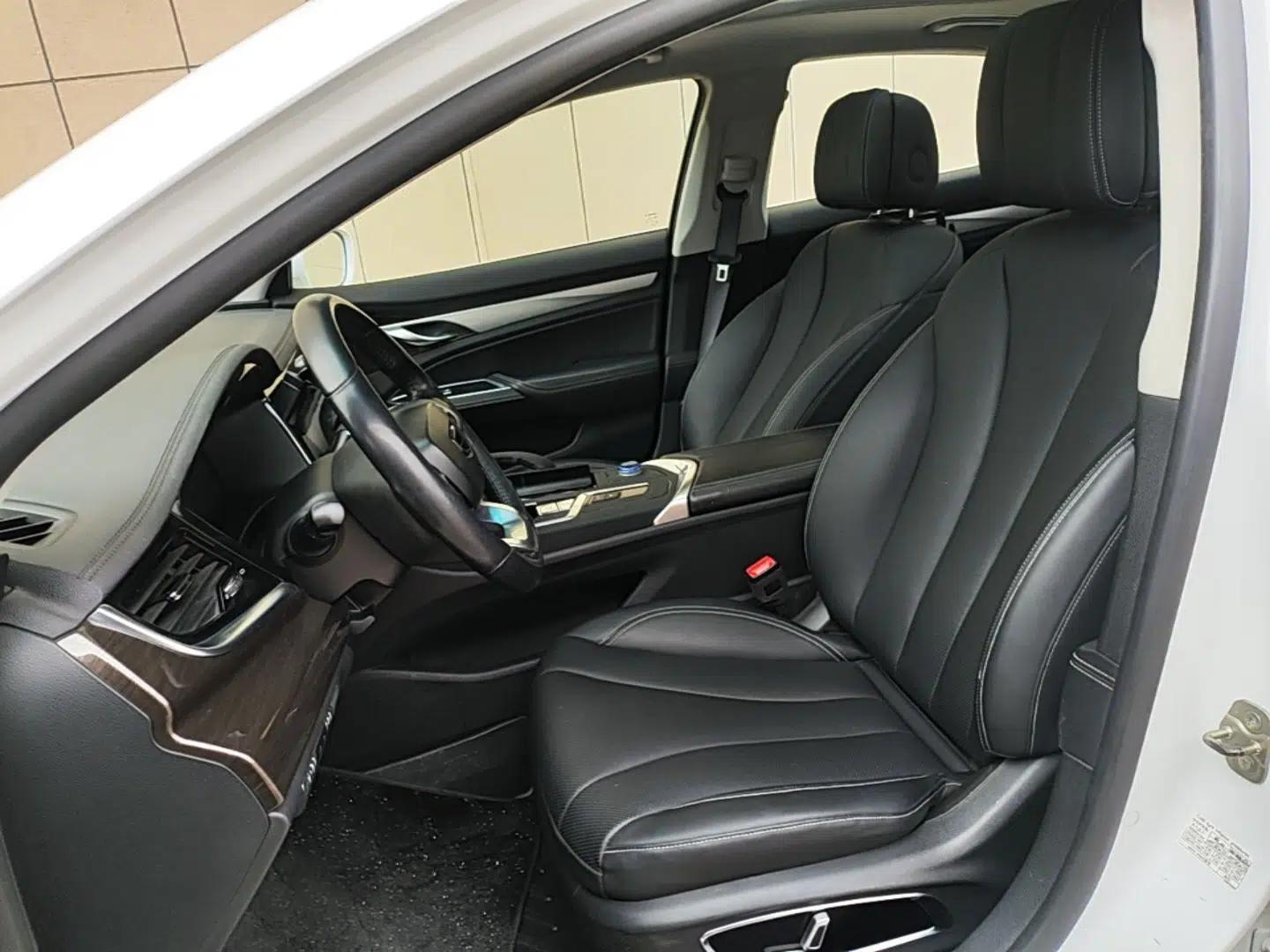 Geely Auto Emgrand GT New Energy 2018 1.5T PHEV Yaoxiang Edition — миниатюра 18