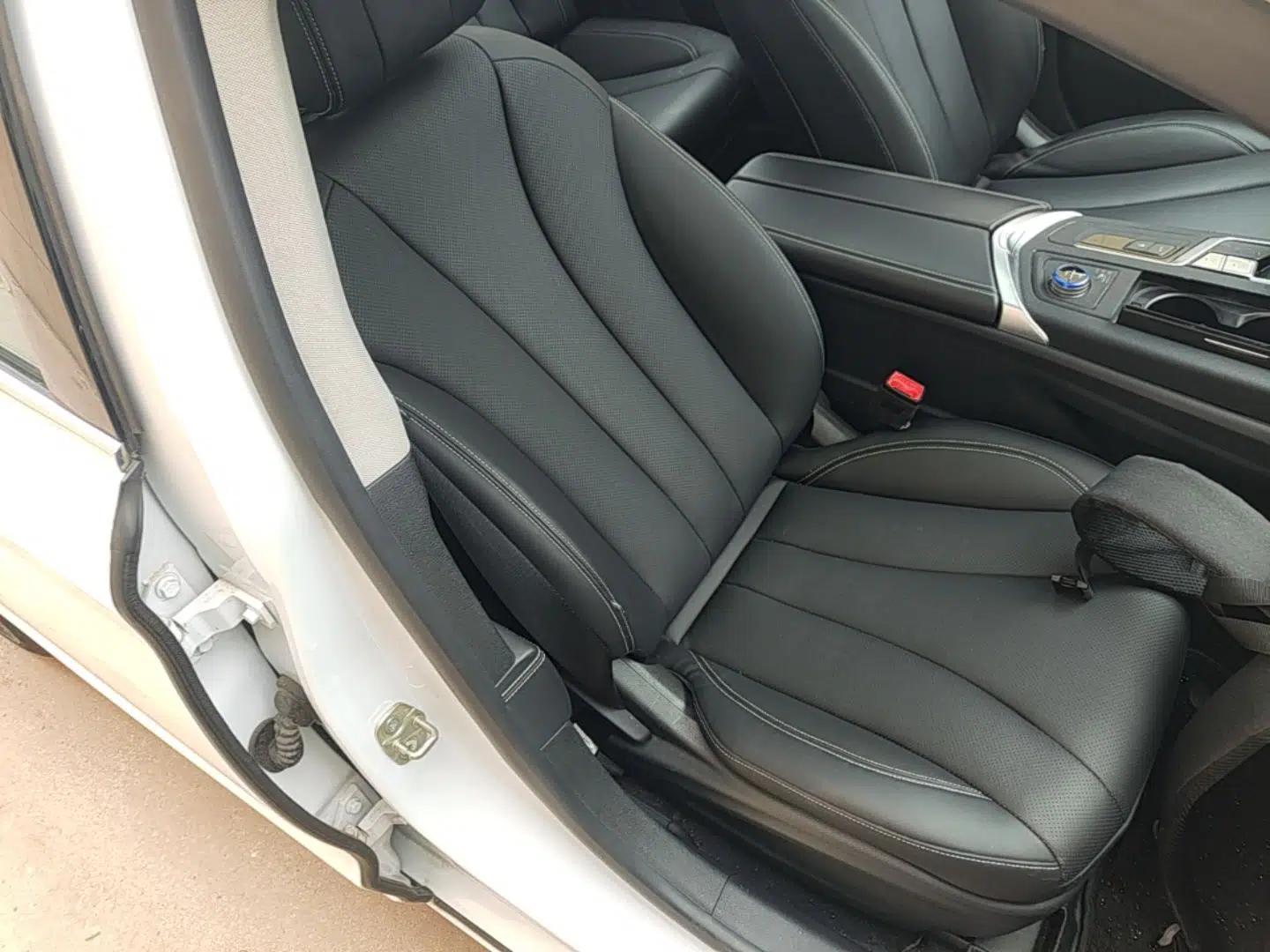 Geely Auto Emgrand GT New Energy 2018 1.5T PHEV Yaoxiang Edition — миниатюра 23