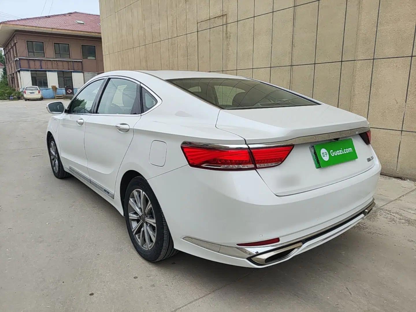 Geely Auto Emgrand GT New Energy 2018 1.5T PHEV Yaoxiang Edition — миниатюра 4