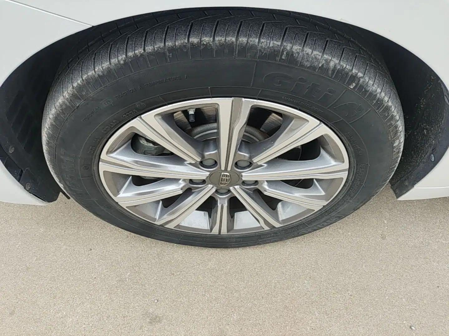 Geely Auto Emgrand GT New Energy 2018 1.5T PHEV Yaoxiang Edition — миниатюра 8