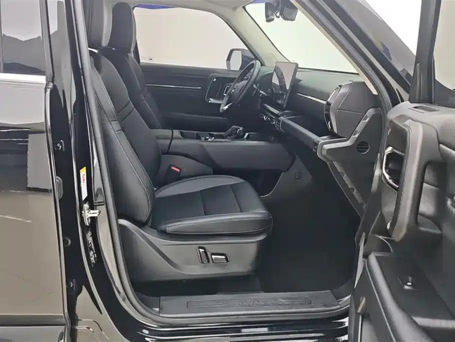 Haval Big Dog PLUS 2023 2.0T 2WD Trendy Wild Edition Plus — миниатюра 8