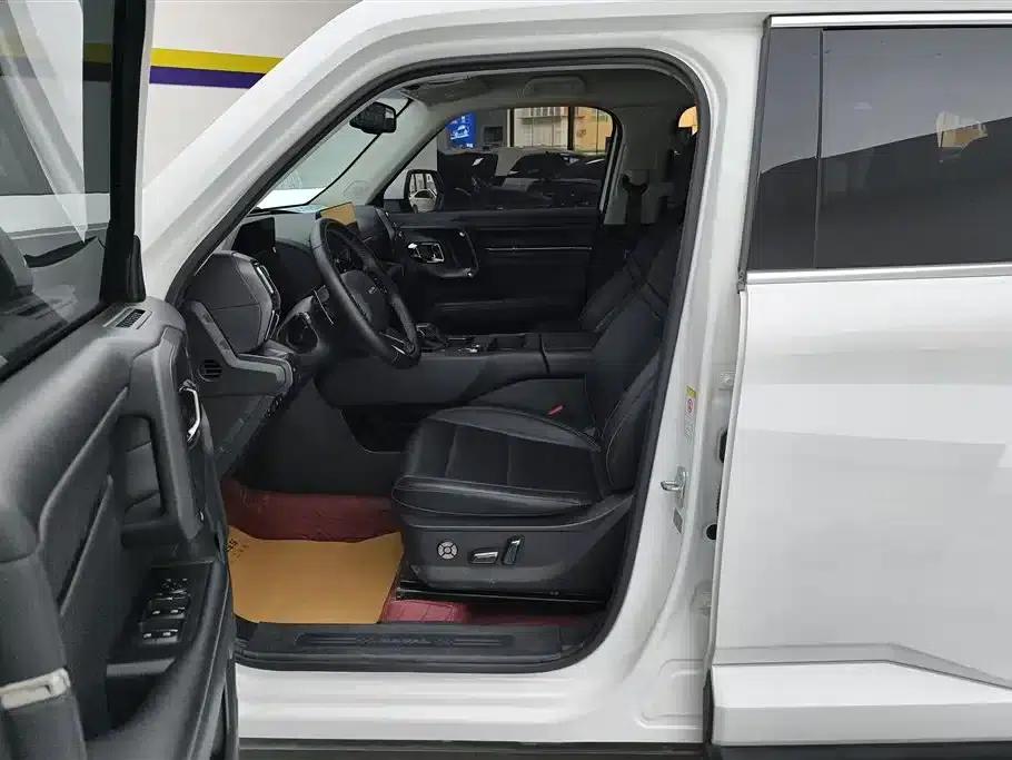 Haval Big Dog PLUS 2023 2.0T 4WD Trendy Wild Plus — миниатюра 9