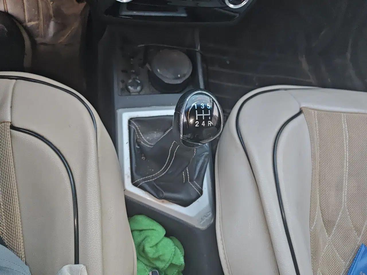 JAC Group Refine S2 2015 1.5L Manual Luxury Model — миниатюра 15