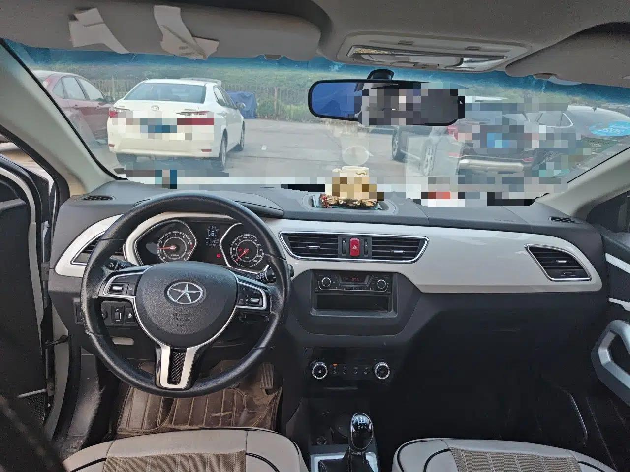 JAC Group Refine S2 2015 1.5L Manual Luxury Model — миниатюра 10