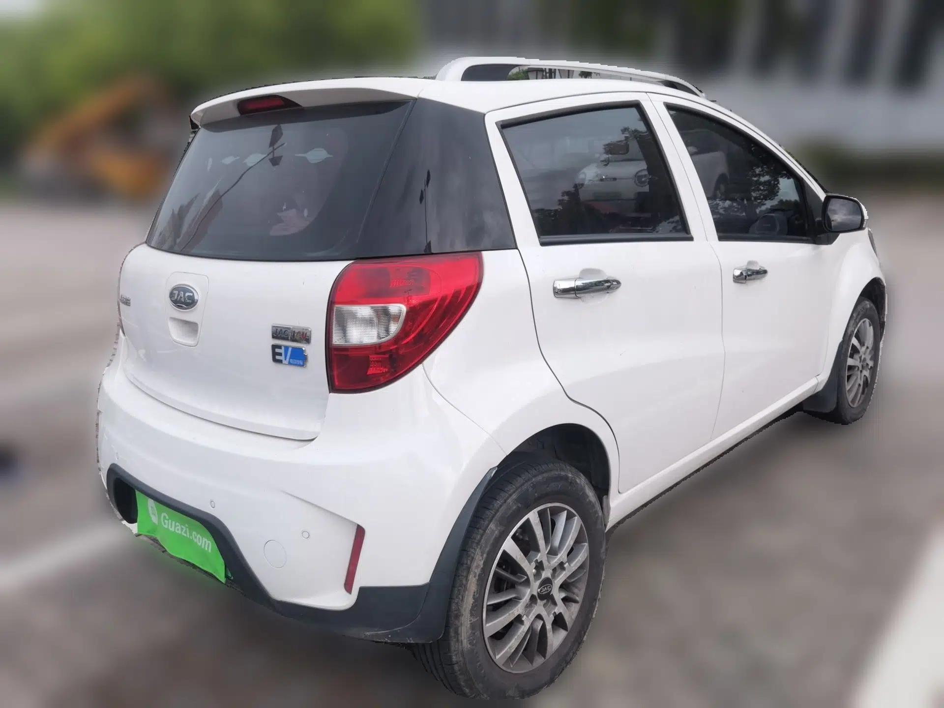 JAC Group iEV6E 2018 Sport Edition iEV6E Luxury Smart Enjoyment Version — миниатюра 6
