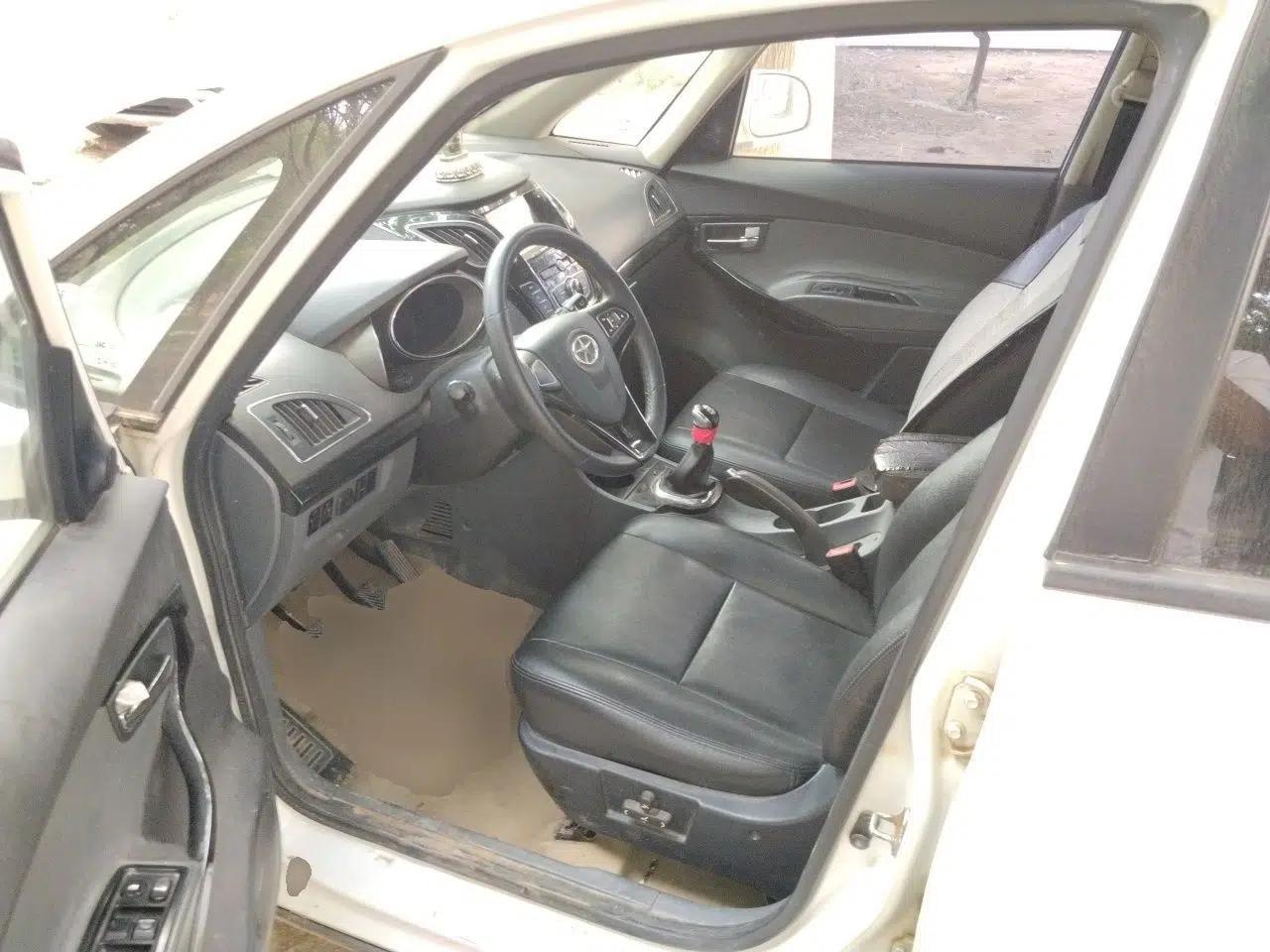 JAC Group Refine M2 2013 1.8L Manual Luxury Smart Model 5 Seats — миниатюра 17