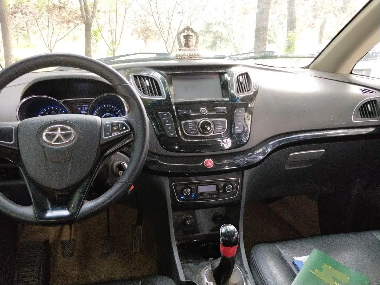 JAC Group Refine M2 2013 1.8L Manual Luxury Smart Model 5 Seats — миниатюра 10