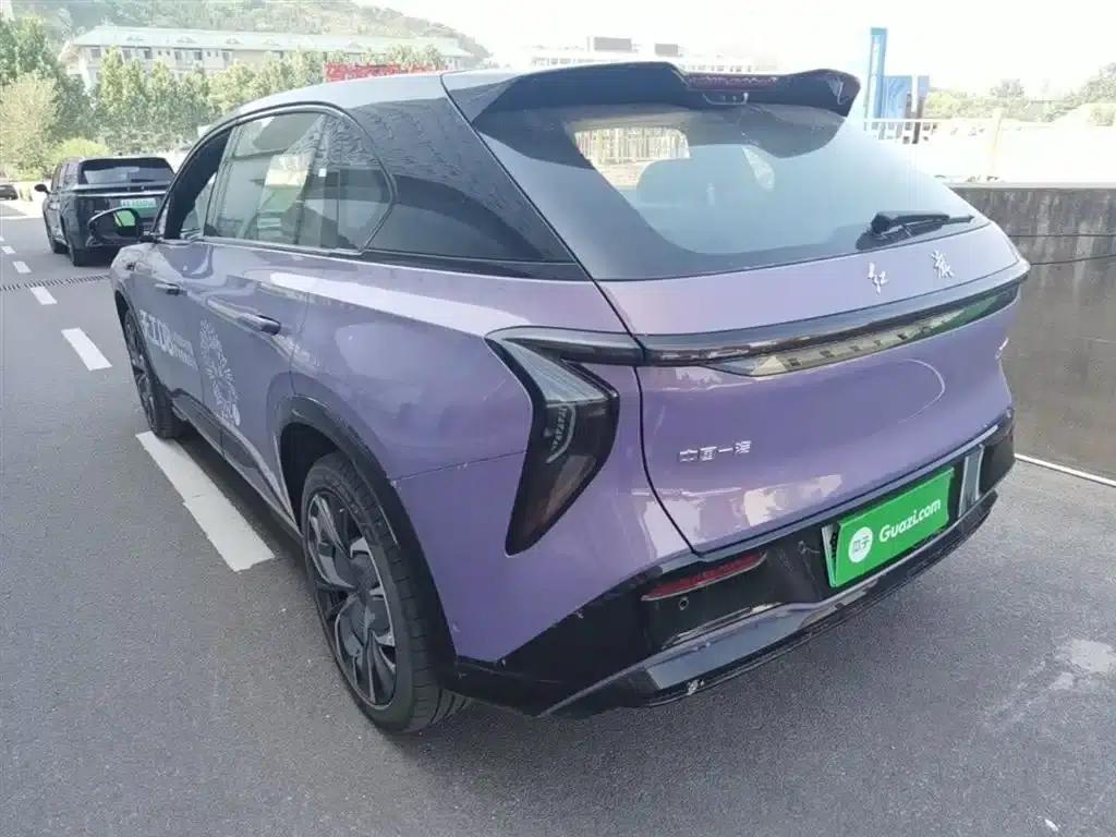 Hongqi Tiangong 08 2025 680 Ultra 4WD Edition — миниатюра 23