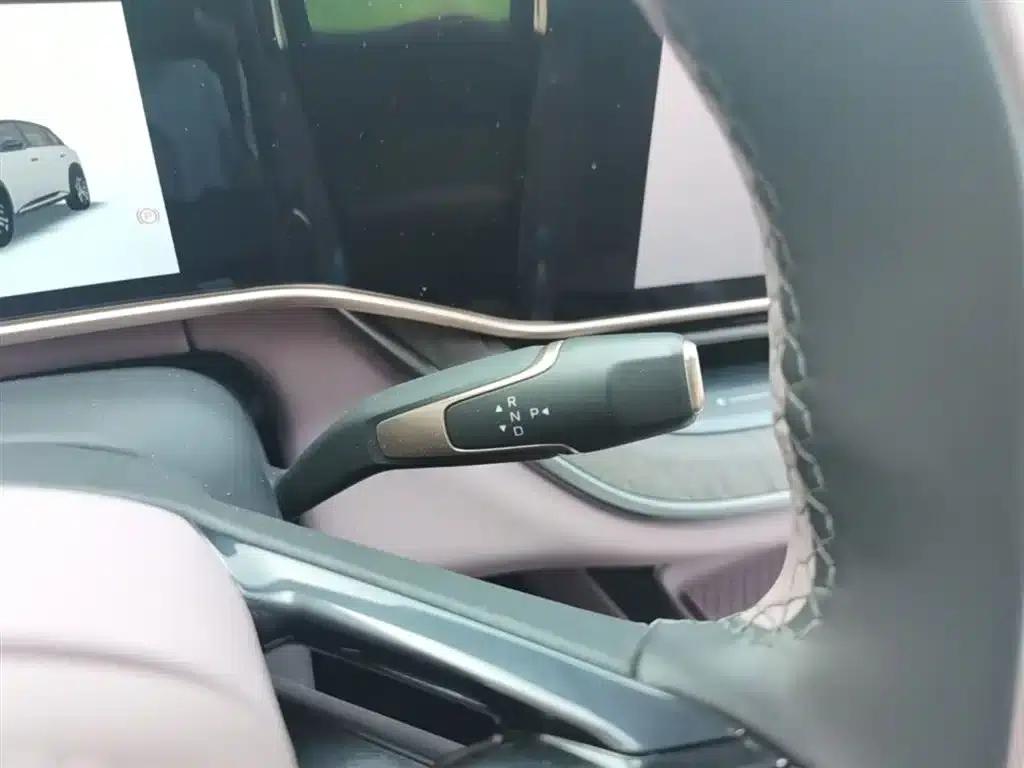 Hongqi Tiangong 08 2025 680 Ultra 4WD Edition — миниатюра 10