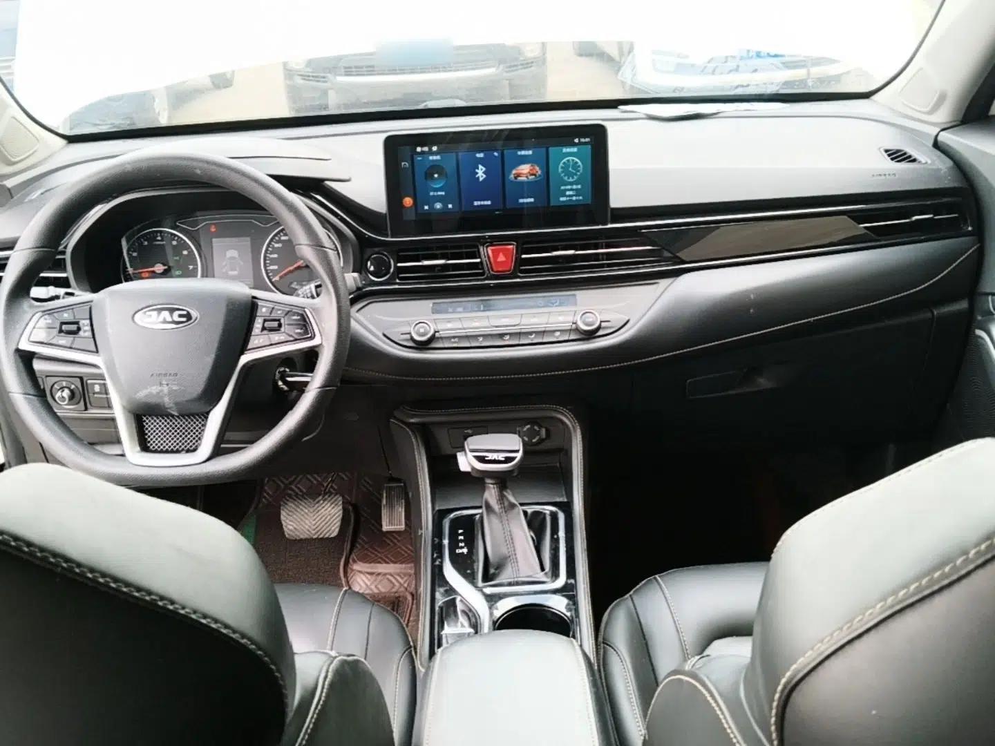 JAC Group X4 2020 1.5T CVT Elite Model — миниатюра 12