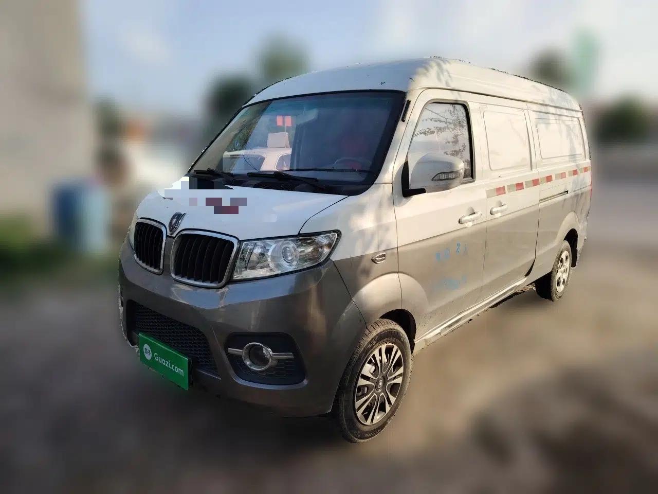 Jinbei New Hiace X30L 2018 1.5L Box Truck Wealth Edition DLCG14 — миниатюра 1