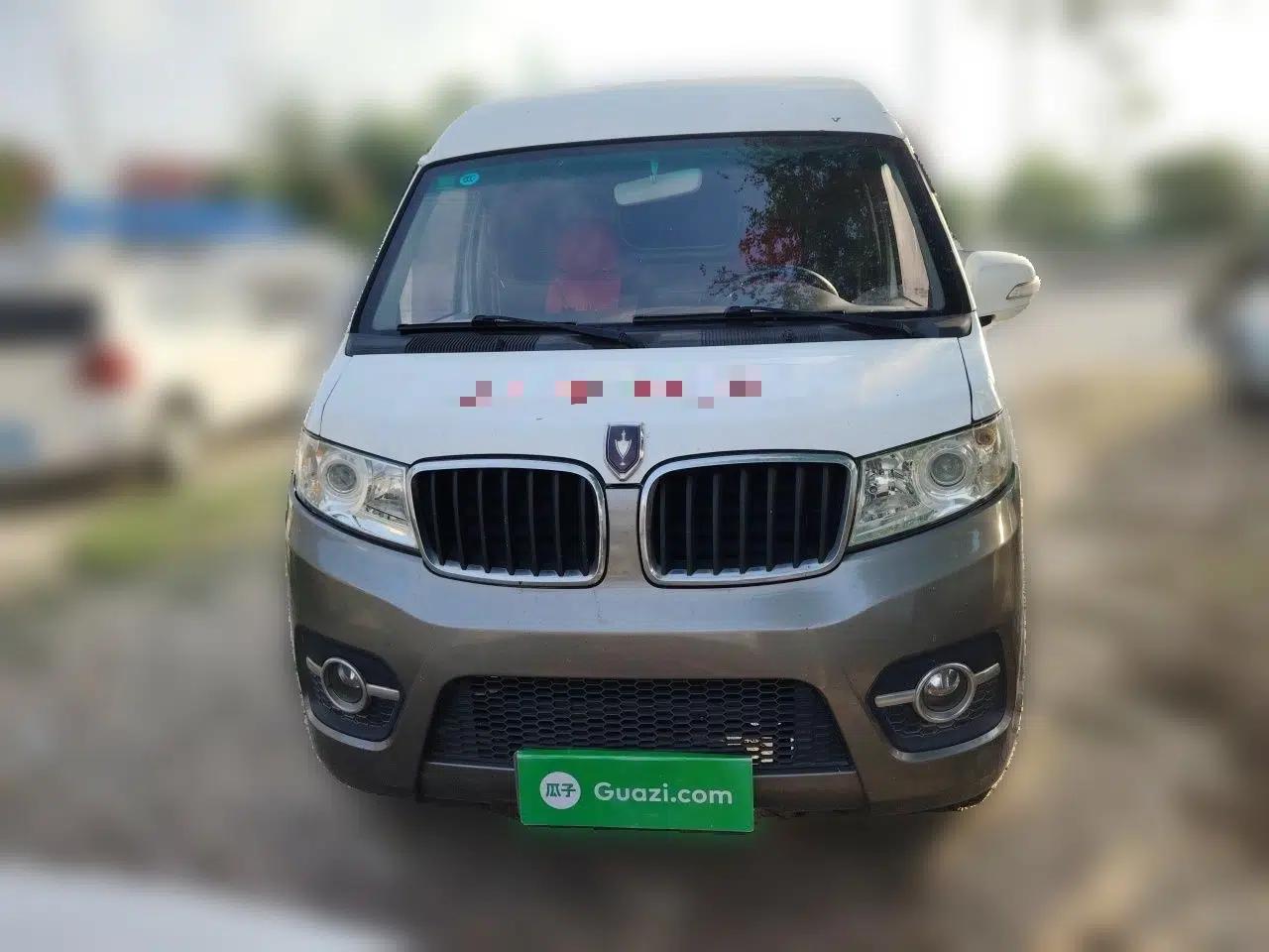 Jinbei New Hiace X30L 2018 1.5L Box Truck Wealth Edition DLCG14 — миниатюра 2