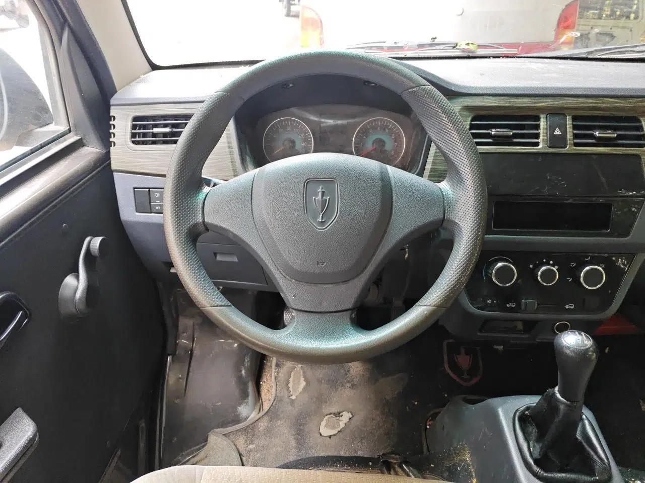 Jinbei Hiace X30 2023 1.5L Super-Comfortable Passenger Van 5/6/7-Seater Non-Air-Conditioned Version Model SWC15M — миниатюра 11