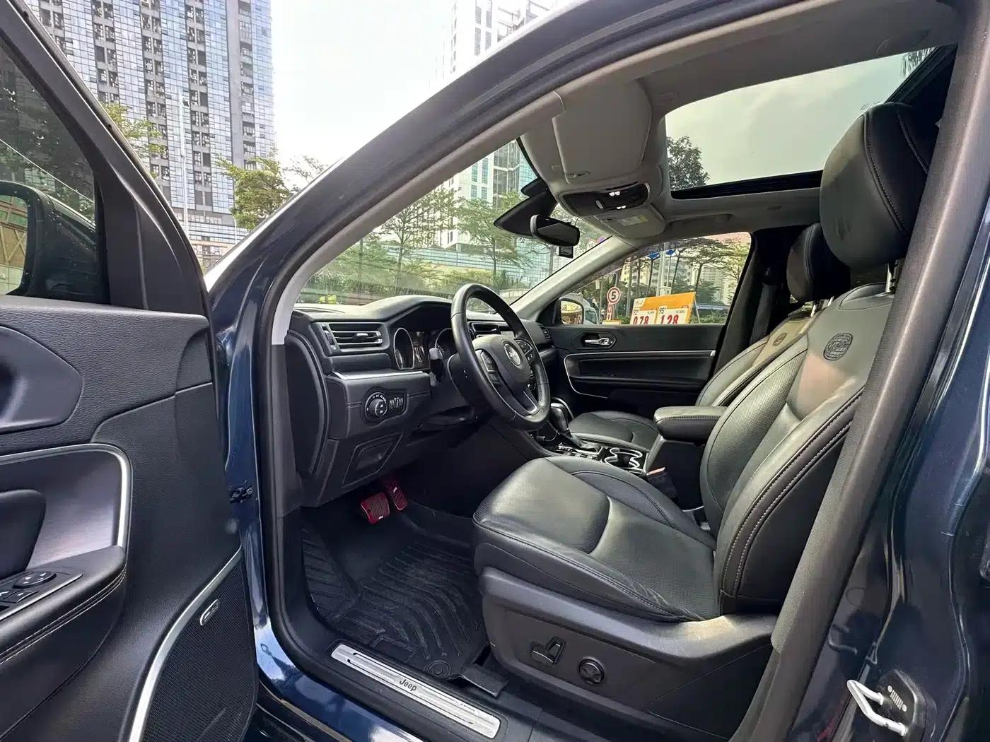 Grand Commander 2018 2.0T 4WD Smart Edition (National V Emission Standard) — миниатюра 3
