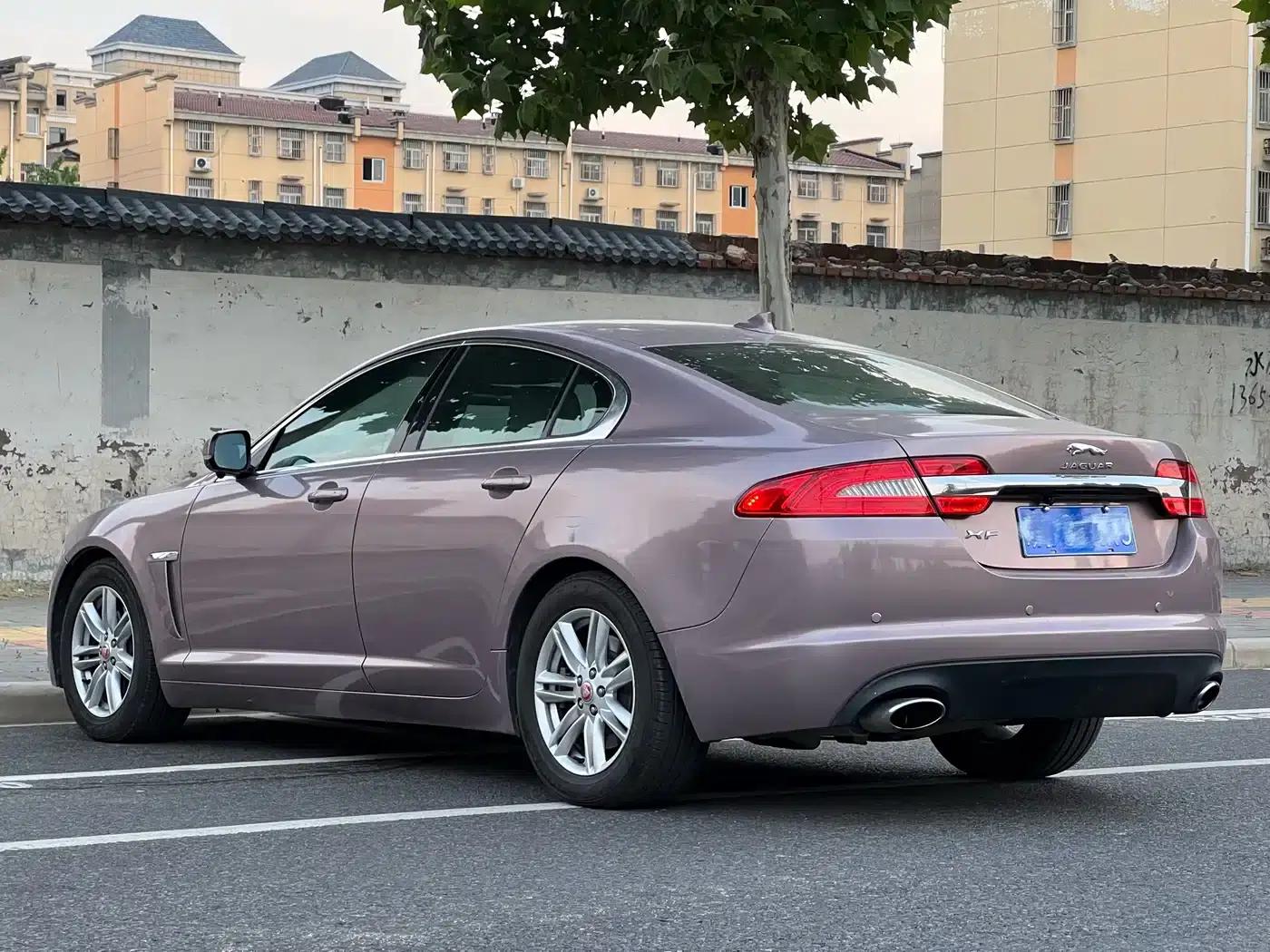 2014 Jaguar XF 2.0T Elegance Edition — миниатюра 12