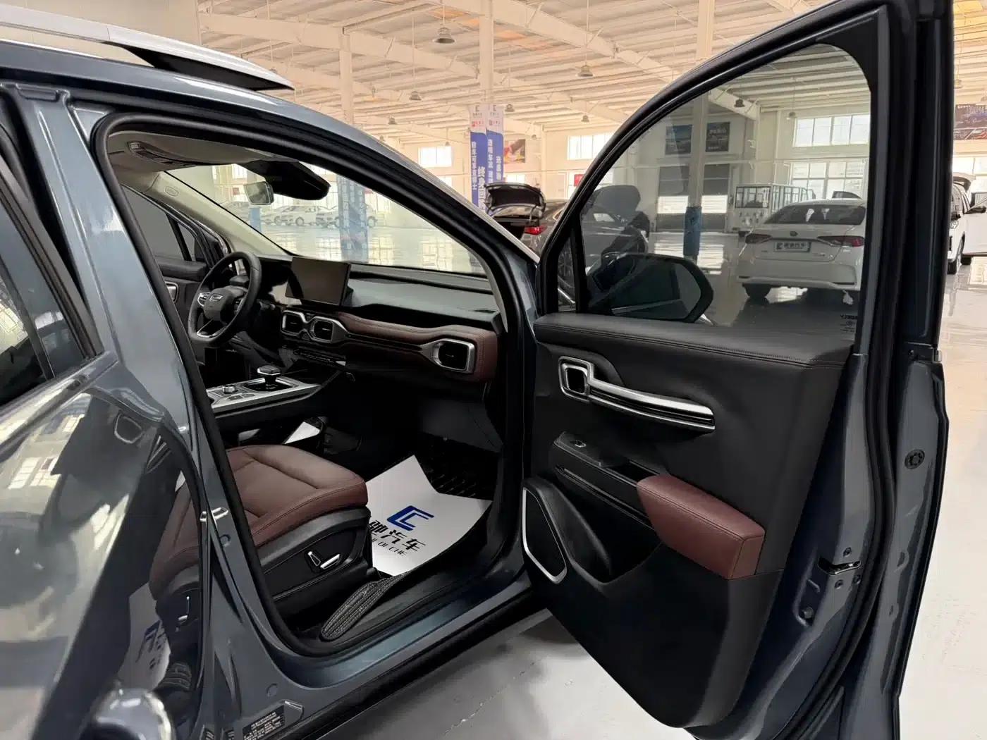 Geely Haoyue 2022 1.8TD DCT Flagship 7-Seater — миниатюра 13